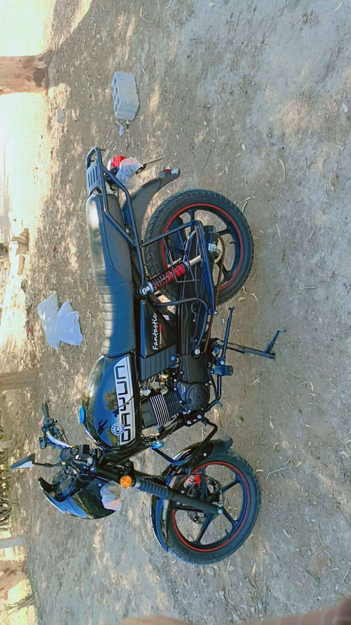 سلام عليكم درجه البيع ديون نفخ موديل 25 وراق سكنر درجه جديده مصرلهئ هوي من طالعه من الوكيل درجه مكفول كفاله عامه شرط علاء وضع الشرك تجي وتشوف بعينك نعومه فول مبيه اي نقص حلاء من الصوره كامله محرك 200 مكفول كفاله عامه السعر مليون 450 وبيه مجال الشراي نتصل وبيك خير ودلل ***********
