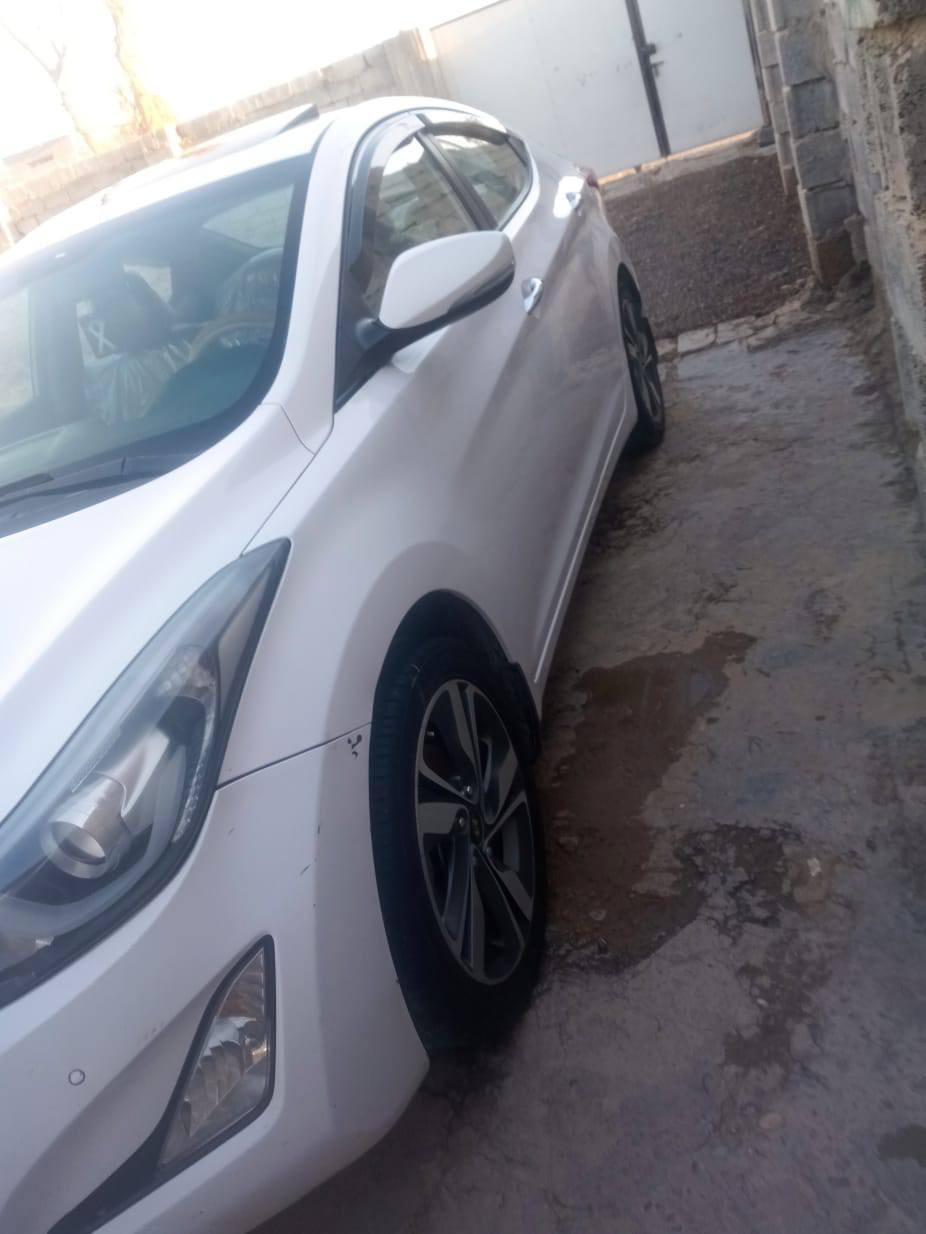 السلام عليكم النترا موديل 15 خليجي لسونرا مجود بل منشور لسعر 110$ او بيه مجال مكاني بغداد  ***********
