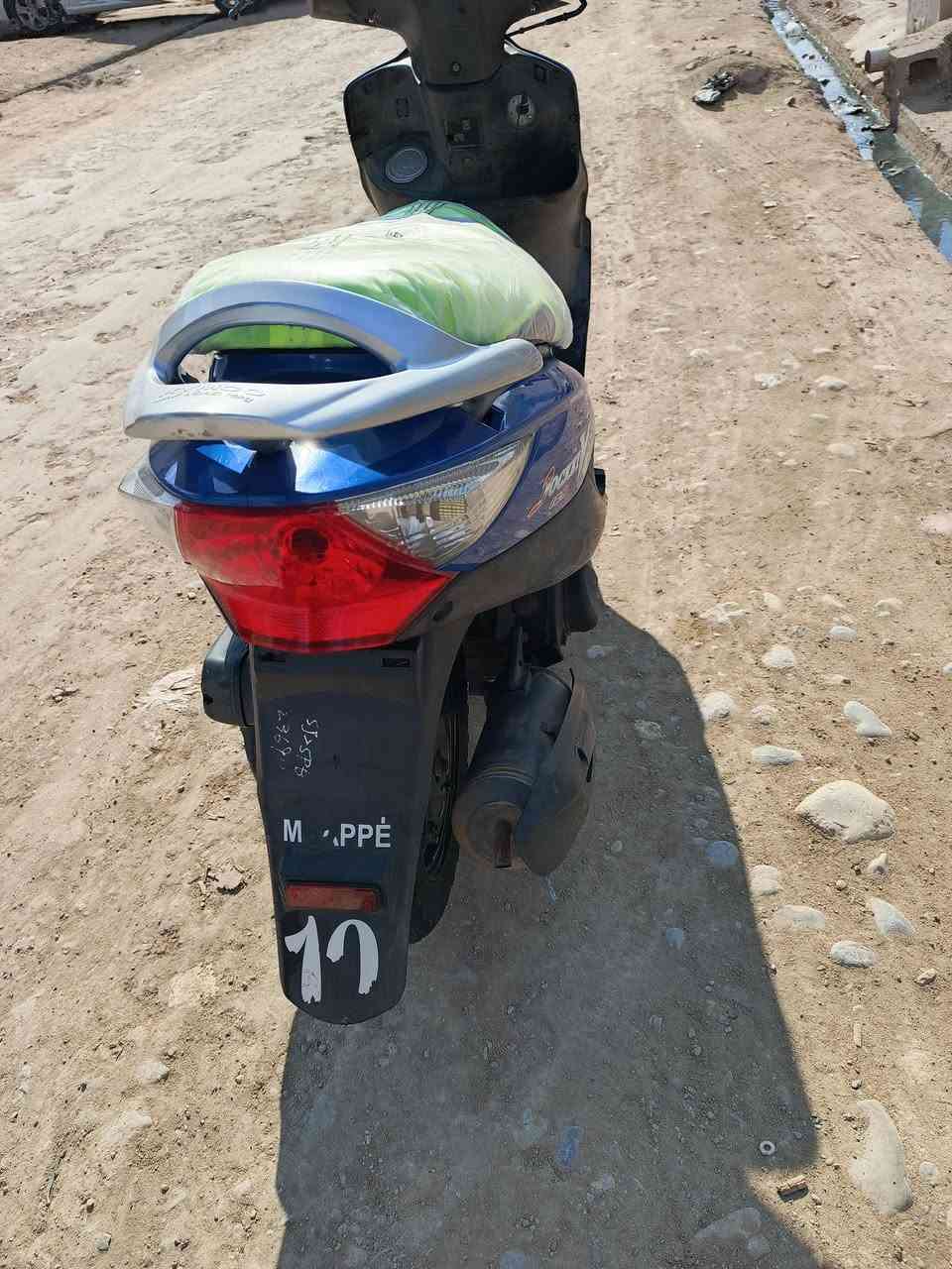 السلام عليكم شباب دراجه كامكو v2 نثيه محرك 125كفاله محرك وكفر كله ختم واحد موديل 15  ماشيه 11000 رقم ***********
