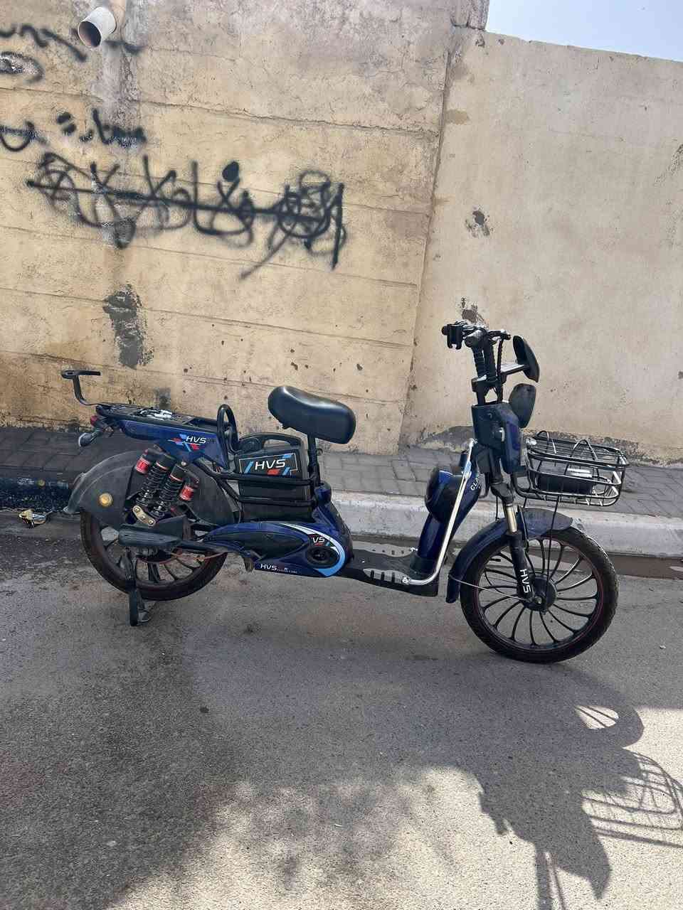 سلام عليكم دراجه شحن مديل 2024 الدراجه كلشي شقال بيه ما عد العقل عطلان فقط كهربائيات كله شغاله بطاريات جديده السعر ١٥٠ وبيه مجال قليل حك الجيه العنوان البصره الزبير الرقم ***********
