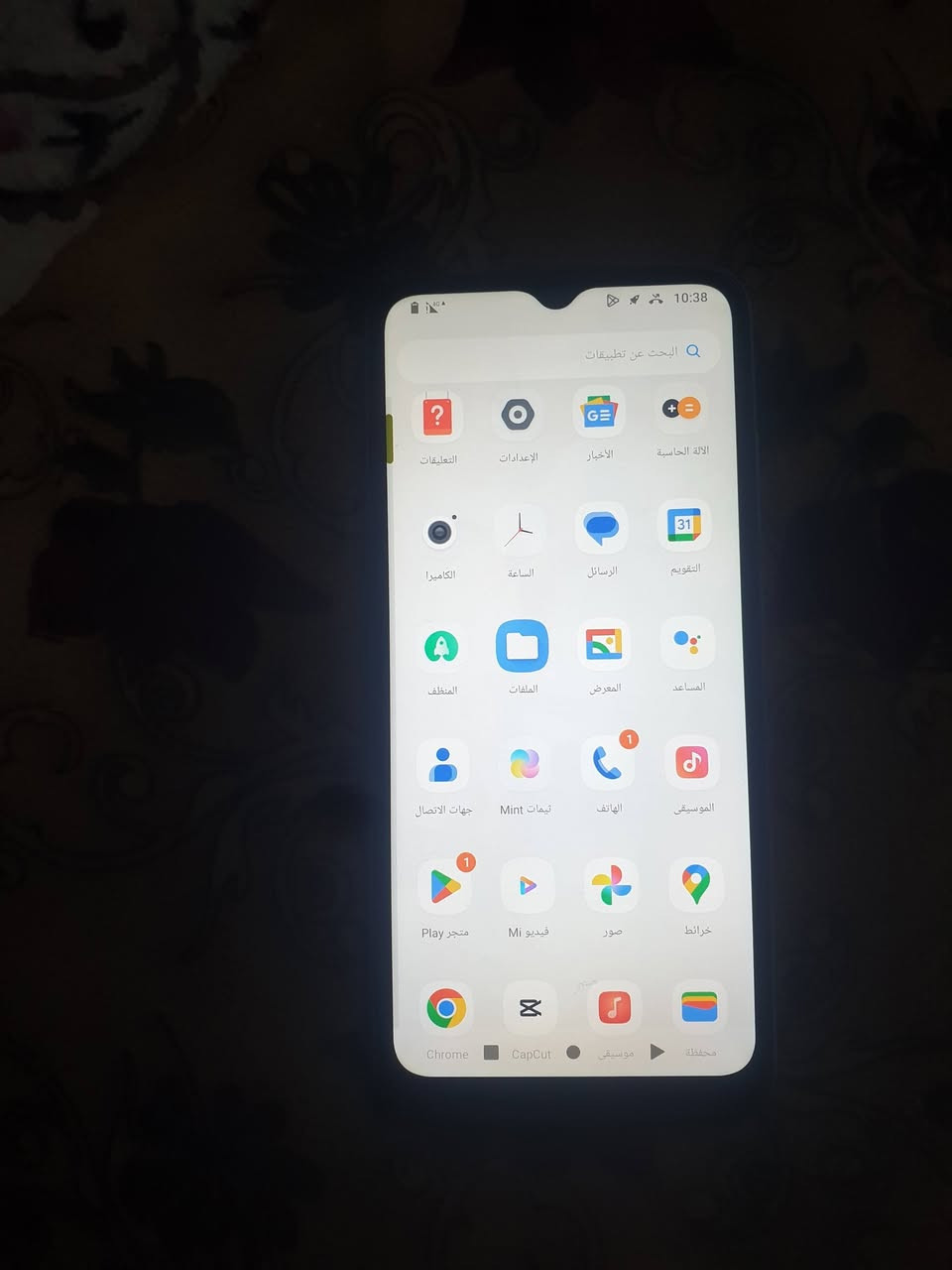 سلام عليكم ريدمي A1 الذاكره ٣٢ جهاز لوك ما مفتوح بل شرط السعر ٣٥ الرقم ***********
