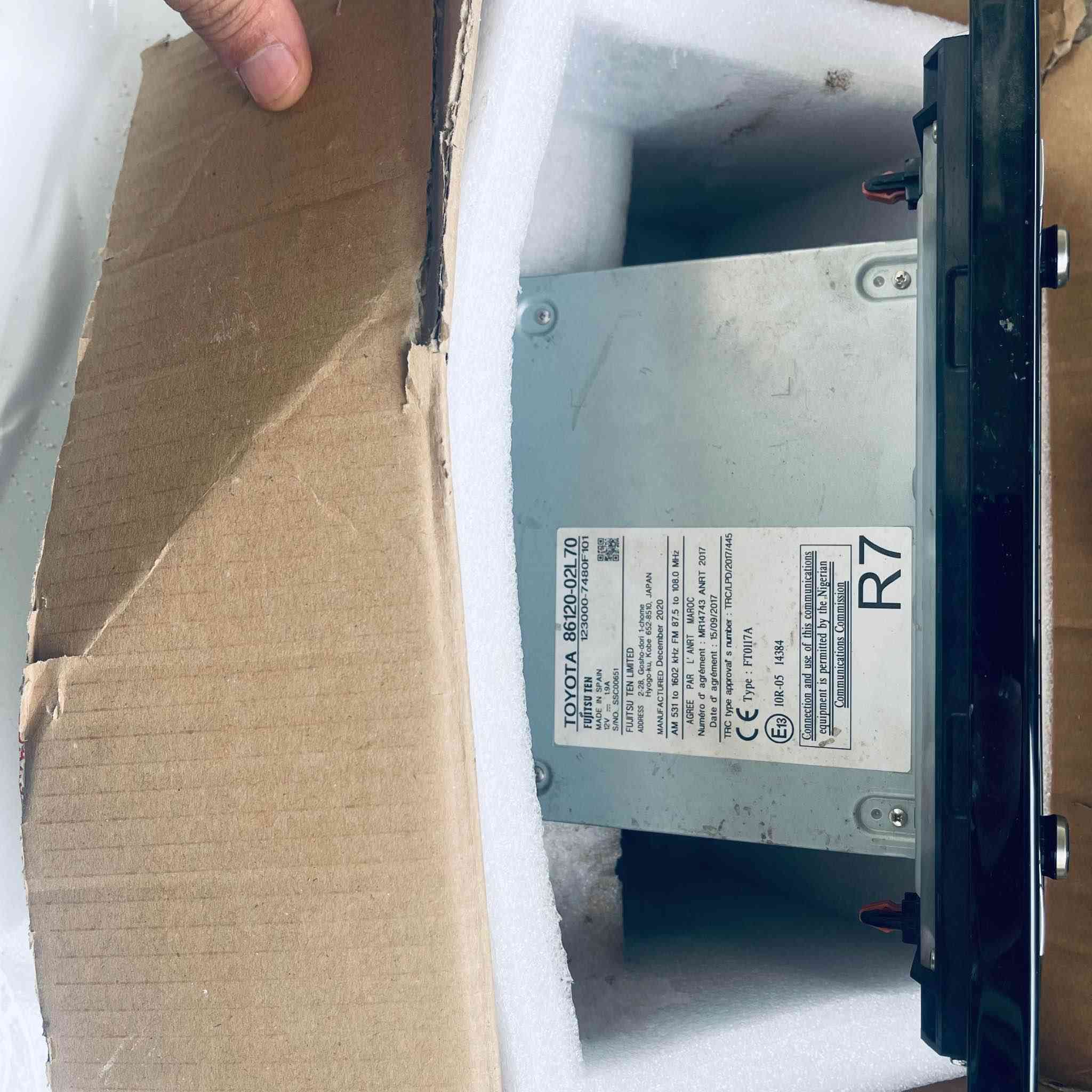 تەجیل تویتاهایلۆکس
سیدی ئۆکس بلوتوس لۆک لە ناو پاکەت
0750 340 9006 Singapore
