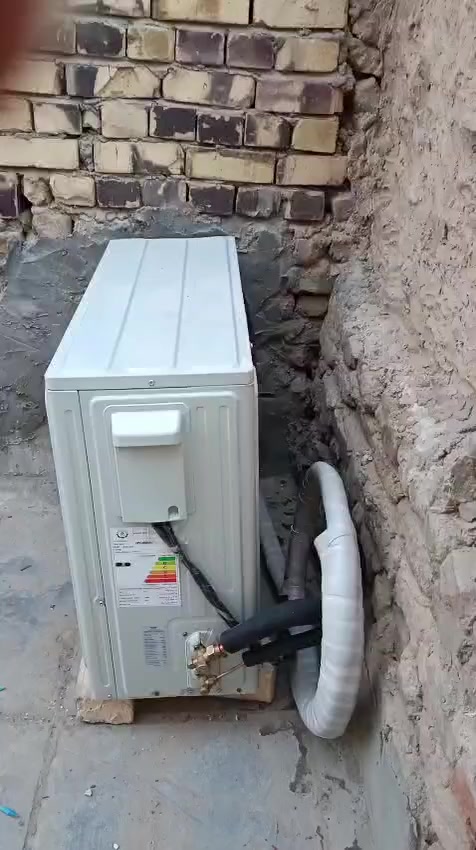 عرض صيف الحار وصل هل مكيفك لايبرد جيدا هل رائحتة غريبة.       حان وقت لتنظيفة استفد من خصومات هذا الشهر الفضيل على خدمة غسيل المكيفات وتنصيب سبالت نظافة احترافيه بأقل الأسعار 1-تنظيف داخلي وخارجي 2- فحص غاز التبريد 3-ضمان عالي جودة العمل اطلب خدمتك الان ولاتفوت الفرصة    تواصل معنا على رقم ***********
