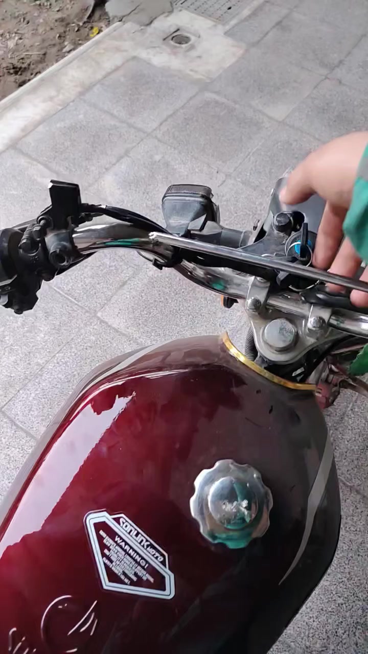 السلام عليكم دراجة إيراني سونك سيفان 2024  للبيع دراجة نضيفة ومرتبة وعليه صيانة كاملة يعني تأخذها وتطلع متصرف شي الدراجة سعرهة 650 وبيهة مجال بعد مكانه بغداد الوشاش رقم صاحبهة
***********
