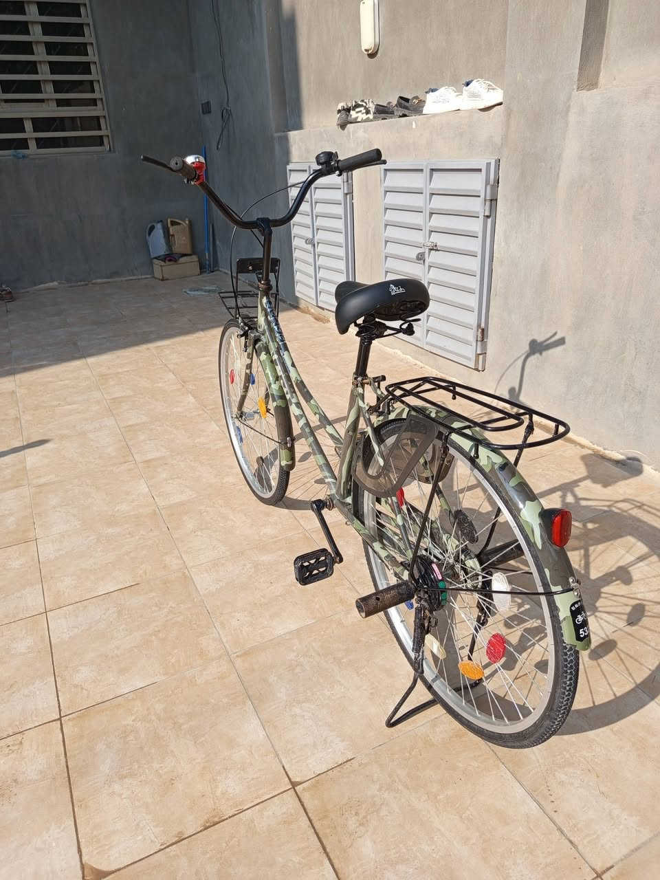 السلام عليكم حبايب بيسكل حشداوي حجم 26 للبيع جديد 140 وبي مجال مكان بابل ابي غرق تواصل واتساب ***********
