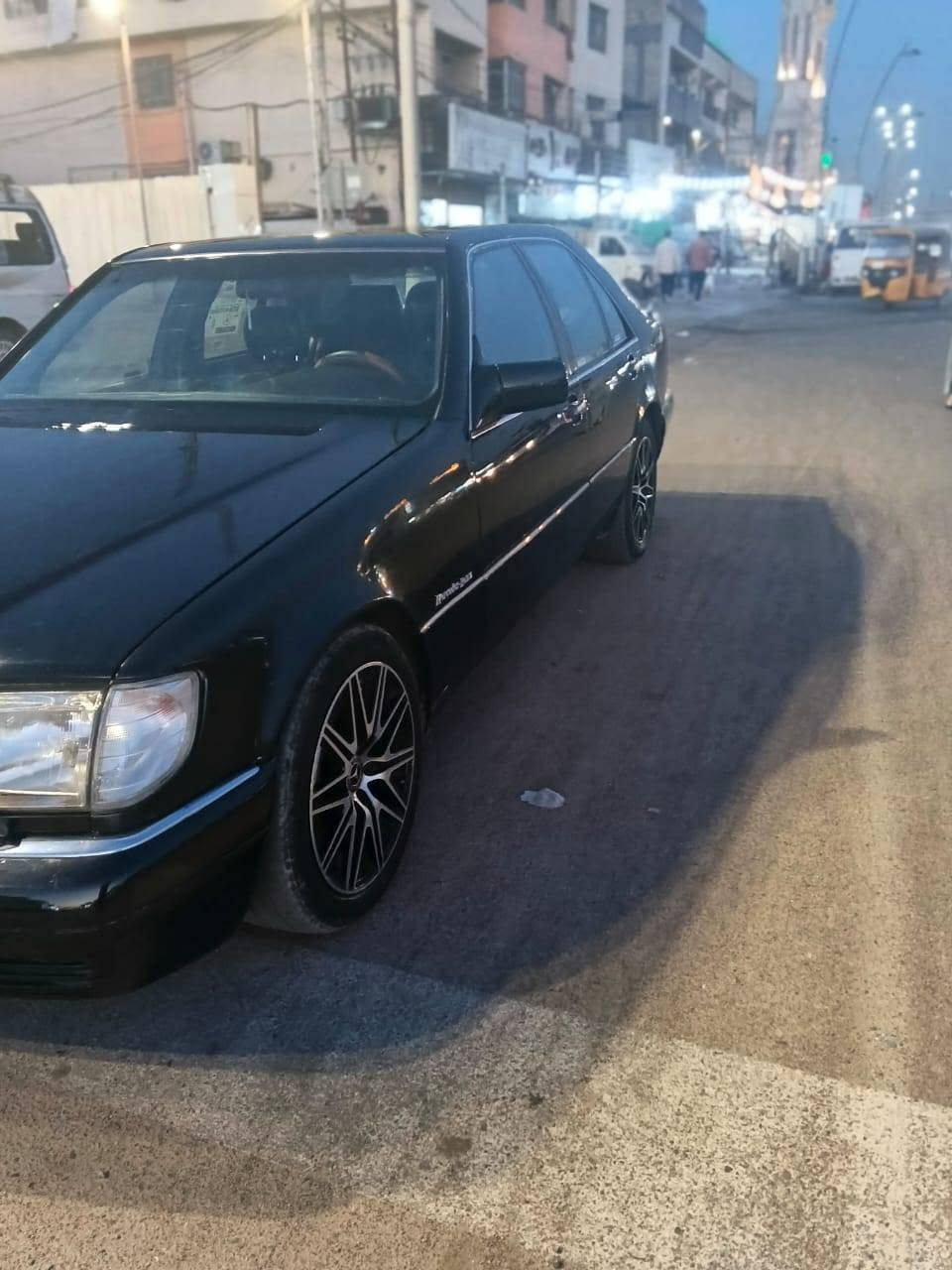 🔥 للبيع مرسيدس شبح 1992 — فخامة الزمن الجميل 🔥

🚘 Mercedes-Benz شبح موديل 1992
✅ محرك بلادي
✅ گير بلادي
❄️ تبريد ثلج
🛠️ حدادية 100%100
💺 كراسي كهربائية
🪞 مرايات كهرباء
🎨 مصبوغة عام بسبب شخوط
📄 سنوية باسمي شخصيًا
🛞 تخم تايرات جديد

السيارة مرتبة ونظيفة جدًا واستخدام محترم
لا تحتاج صرفية وجاهزة للمستخدم
🔥 شبح أصلي بحالة تفتح النفس

💵 السعر مناسب للسيارة وحالتها
📞 للجادين اتصال *********** بغداد, العراق
