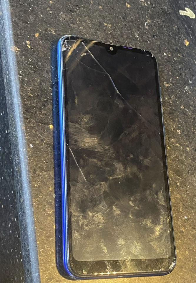 هواوي  y7 برايم
ذاكرة ٣٢ 
مامبدل شي فقط الملاحظات الي كدام العين 
كلو شغال
بس من تخابر لازم تفتح سبيكر وتحجي 
السعر 32 وبي مجال


**إذا كنت صاحب هذا الإعلان وتريد حذفه لأي سبب، رجاءا أرسل رسالة إلى الدعم الفني**