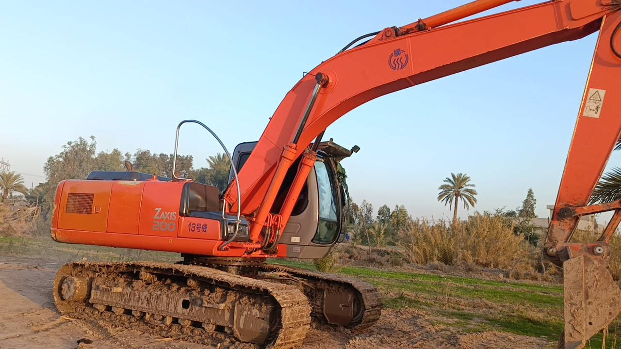 السلام وعليكم للبيع 2005 للستفسار اتصل ***********/***********
