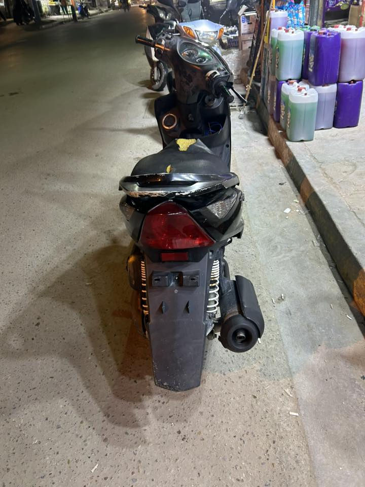 ثعلب نوزل مكينه بلادي كفرات بلادي مكينه ناعمه ختم واحد وييه المحرك. نقص فقط ملف شحن ماعدي مجال  اسوي بيع او مراوس 375 قفل مكاني الحريه ***********
