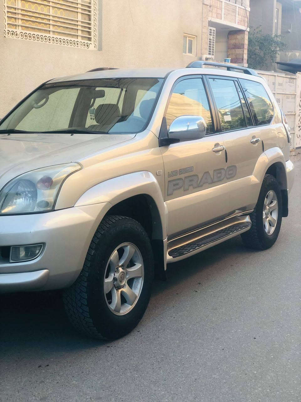 سلام عليكم
ابرادو موديل 2008

Vx  سته سلندر 
سبعه راكب 
وبيهة اهواي مواصفات 
بيه صبغ جاملغ عكس السائق فقط 
كير مكينه شرط ما مفتوح 
السعر 170 وبيه مجال 

الاتصال ***********
