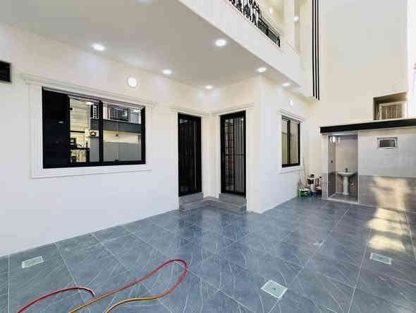 دار في حي الملايين الأولى 
المساحة 200م  واجهه 11م يحتوي الدار على..
الطابق الاول غرفتين نوم واستقبال وهول ومطبخ وصحيات 
الطابق الثاني ثلاث غرف نوم  وهول وصحيات 
صنف العقار بستان ملك صرف
شارع بعرض 10م
الدار مسكون حالياً 
 لمعرفه السعر أكتب تم
 أو مراجعه مكتب مدخل حي الملايين اولى مكتب أرض التميز للبناء والعقار اي استفسار يرجى مراسلة الصفحة او الاتصال ع الارقام المذكورة⬇️⬇️
***********
***********
