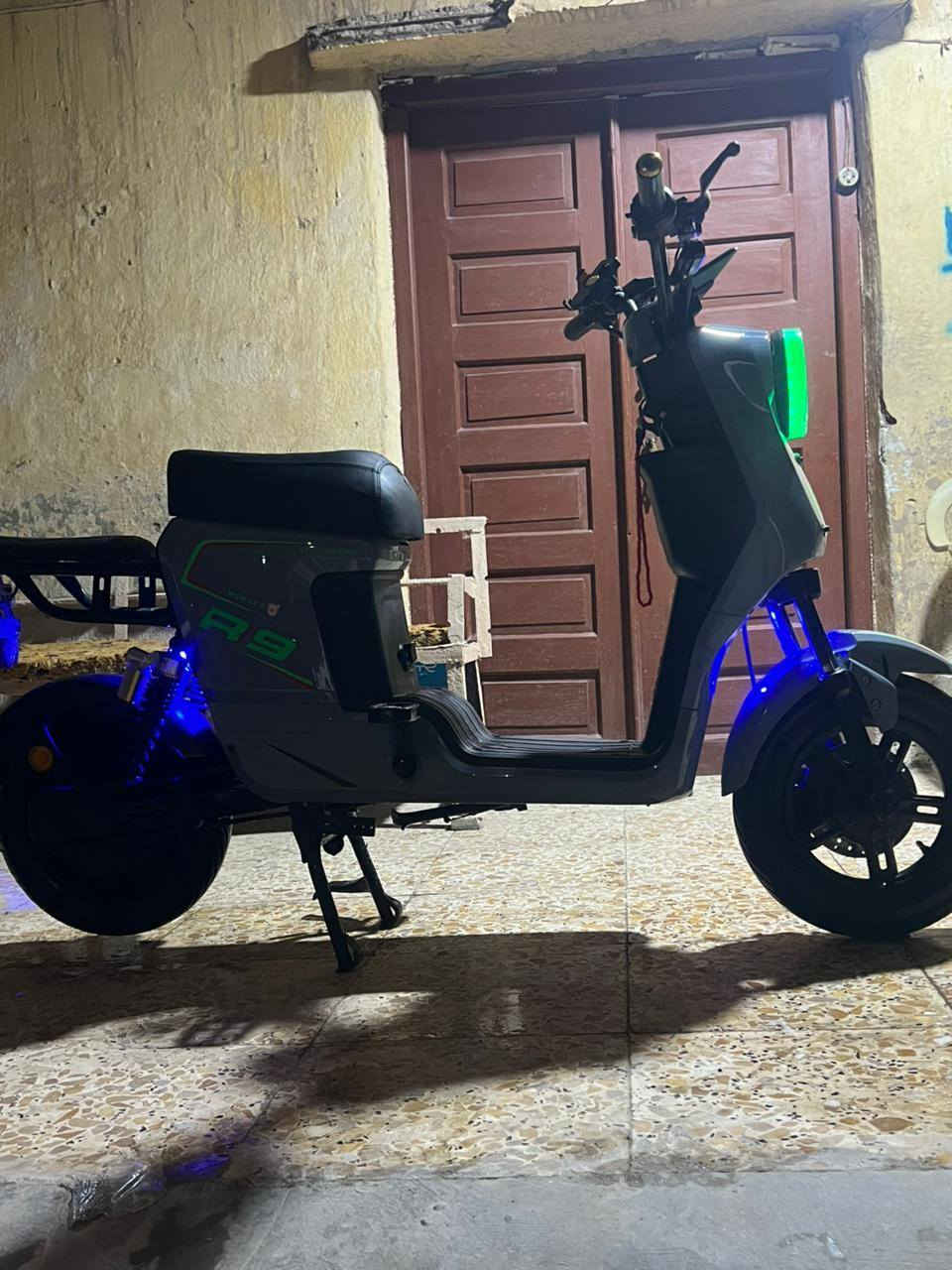 دراجه شحن R9 سعرها 450 بيها مجال


**إذا كنت صاحب هذا الإعلان وتريد حذفه لأي سبب، رجاءا أرسل رسالة إلى الدعم الفني**