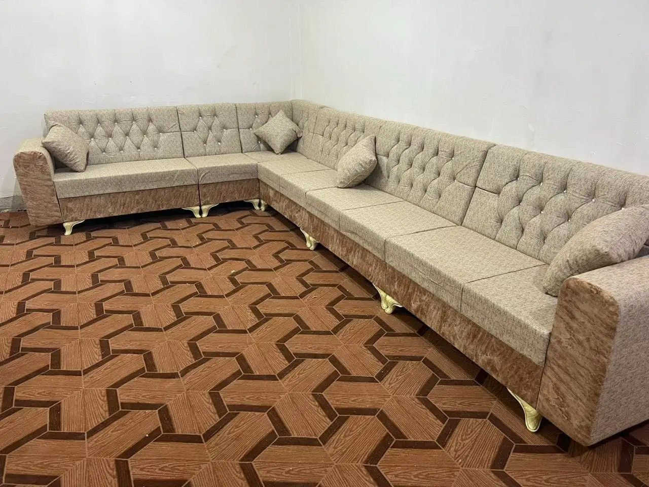 معمل اثير الاثاث 
عرض المتر ٧٥ بلاوك اسود مع سفنج مميز 
الاتواصل *********** وتساب
