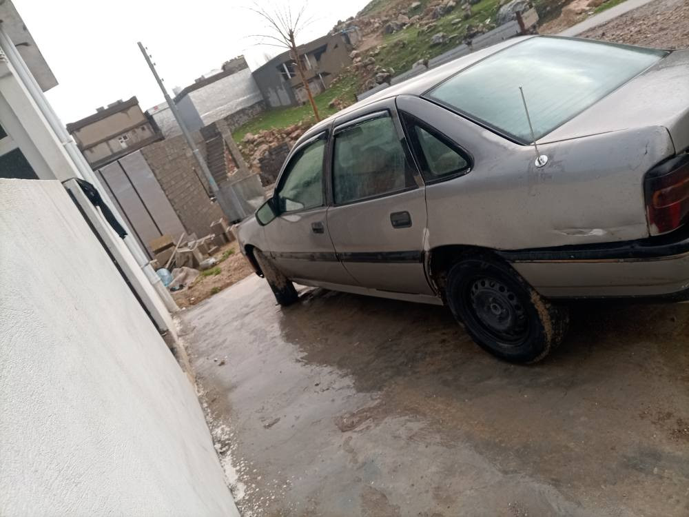 ئۆپڵ ڤکترا 92 ئاڕمی پلاستیک20 سلیمانی گێڕوو مەکینەی بەشەرت تای تازەیە گۆڕینەوە ناکم نرخ 12 شوین سلیمانی*********** السليمانية, العراق
