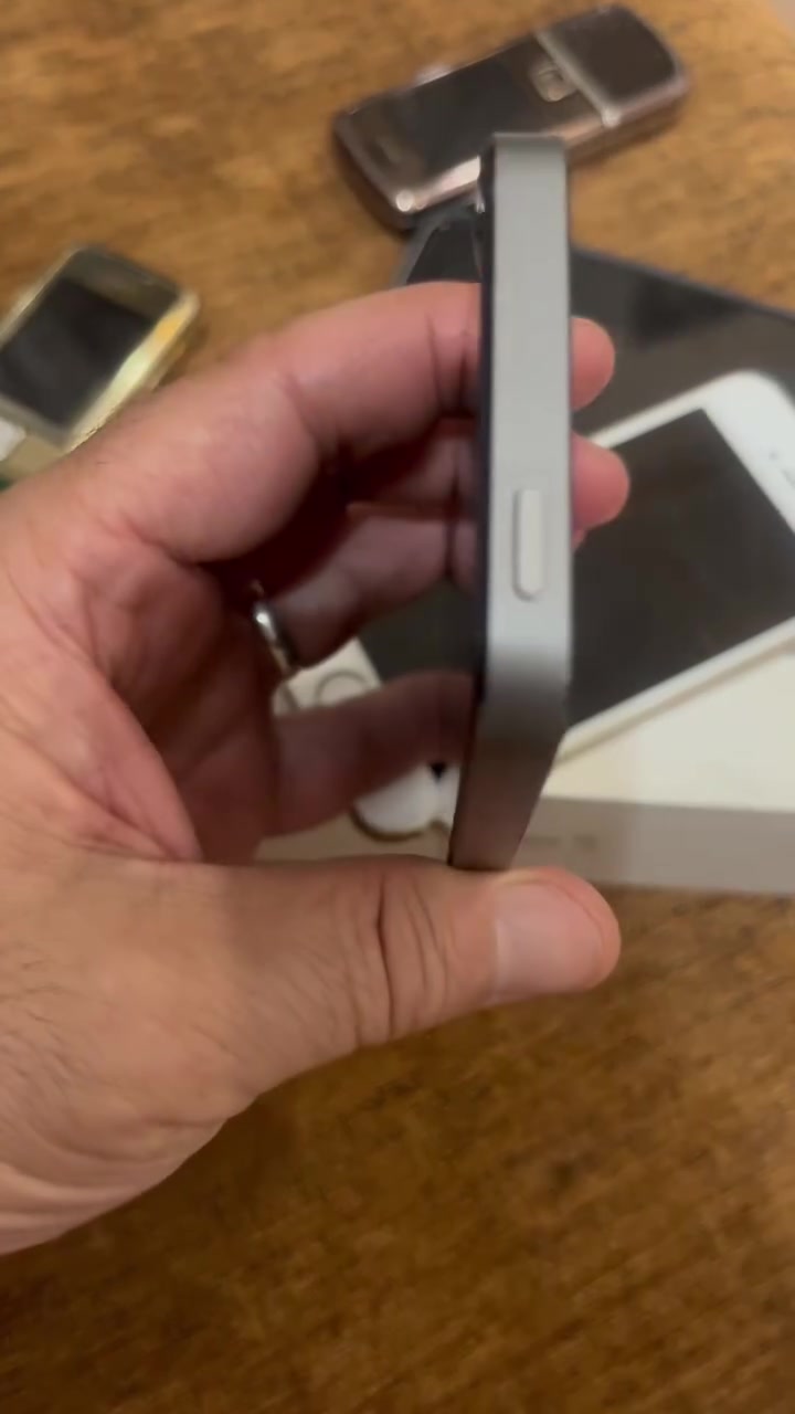 iPhone -5S


**إذا كنت صاحب هذا الإعلان وتريد حذفه لأي سبب، رجاءا أرسل رسالة إلى الدعم الفني**