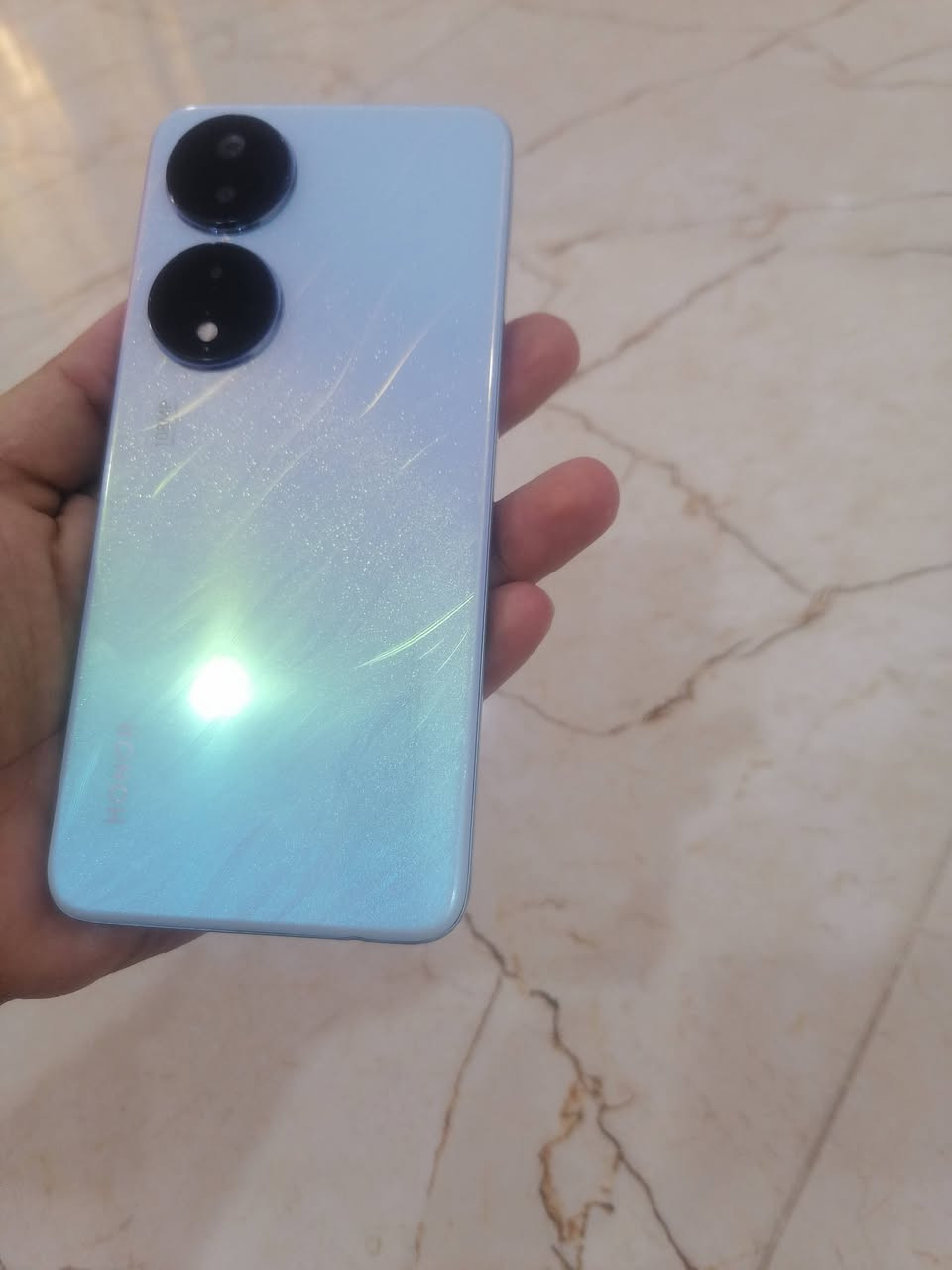 موبايل HONOR X7b للبيع 📱
الذاكرة: 256 جيجا
الرام: 6 جيجا (+6 جيجا رام تربو)
البطارية: 6000 مللي أمبير (قوية جداً)
النظافة: [ نظيف جداً ،بي فطر بسيط بالطرف بالجام الخارجي]
التصليح: [ما مفتوح ولا مصلح نهائياً]
السعر: [] [ 110الف ]
بيه مجال بسيط للشراي.

​للتواصل والاستفسار يرجى مراسلة الخاص


**إذا كنت صاحب هذا الإعلان وتريد حذفه لأي سبب، رجاءا أرسل رسالة إلى الدعم الفني**