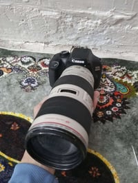 شباب كامرة كانون d4000 جديدة شتر 1k + عدسة كانون 70/200 f2.8 لا استفسا...