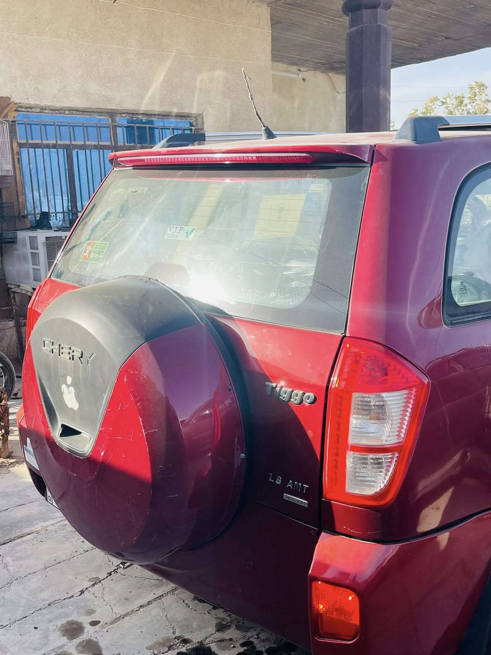 سلام عليكم للبيع تيكو 2013رقم بغداد نكليزي تحويل مباشر كير ومحرك نضيفات تخم تاير صدر امامي خلفي جديد دواخل جددت كهربائيات شغاله بيها قطع صبغ سياره فول موصفات  فتحة سقف سعر45 مكاني بغداد***********
