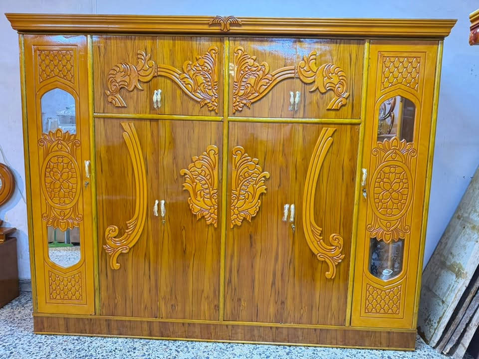 السلام عليكم 
غرفه صاج عࢪاقي مستخدام 
غرفه6/ابواب 📌
السعر 650
نضافه 90/💯 
معا نقل فقط داخل بغداد 
واتساب ***********

