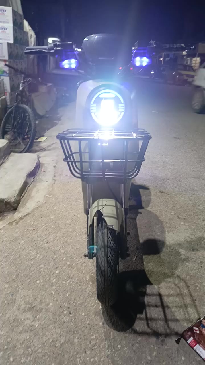 سلام عليكم مطور شحن للبيع لونو عسلي مطور كلشي مابي بس الطفريه مكسوره ونطيك حك الجيه  مستعمل شهرين الله شهد المطور نظيف حيل سعره 565 بي مجال قليل شراي خبرني عل رقمي هذا كورك ***********
