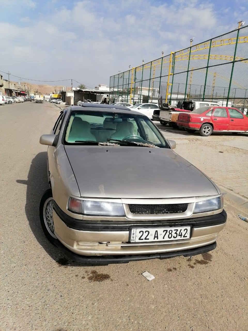 فكتره اوتوماتيك20 تبريد وتدفئه 
للبيع موديل 91 صدر امامي وخلفي جديد ماصار يومين من سويته سنويه جديد شرط التحويل رقم دولي باتري جديد شديته بلحقيقه احلا من الصورة مكان السيارة طوزخورماتو للاستفسار اكثر مراسله للحساب أو الاتصال ع الرقم ***********
