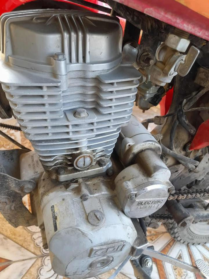 دراجه جني اوراق كامله تشتغل سلف وهندر مكينه خير من الله للبيع 250 مكاني بعقوبه الدراجه متروكه 
*********** واتساب فقط
