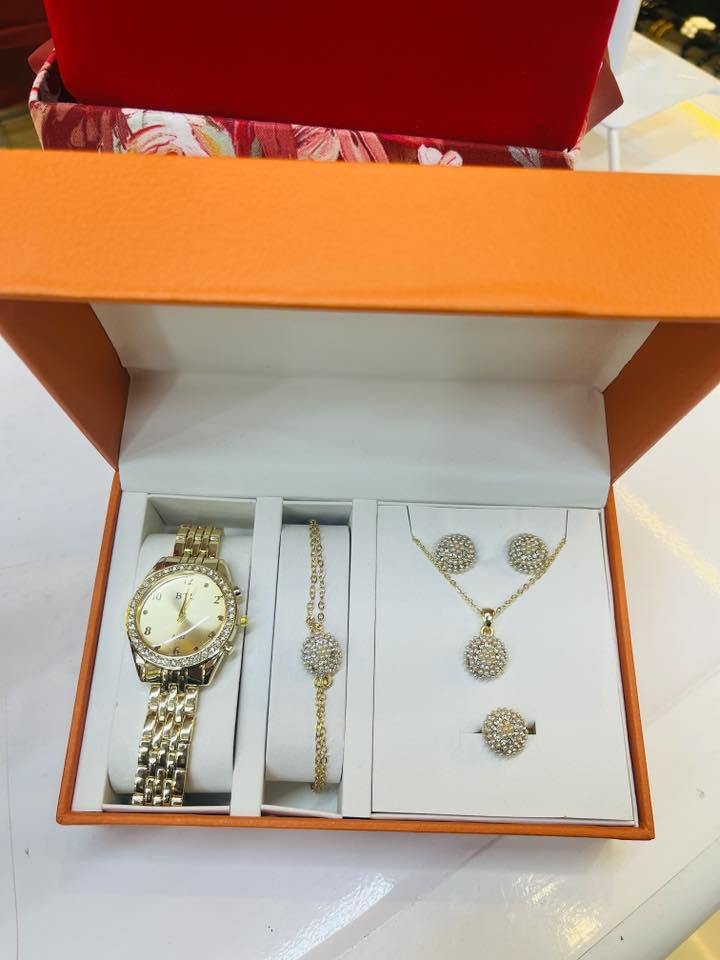 كوزمتك ئاسو❤️
اهلاً وسهلاً زبائننا الغوالي ❤️
وصل وجبه جديد 
من ساعات نسائيه 
عيد الحب ❤️2026 
 العنوان/خانقين شارع الاطباء فرع عماد مرطبات ❤️
يوجد  خدمه توصيل لجميع محافظات العراق


**إذا كنت صاحب هذا الإعلان وتريد حذفه لأي سبب، رجاءا أرسل رسالة إلى الدعم الفني**