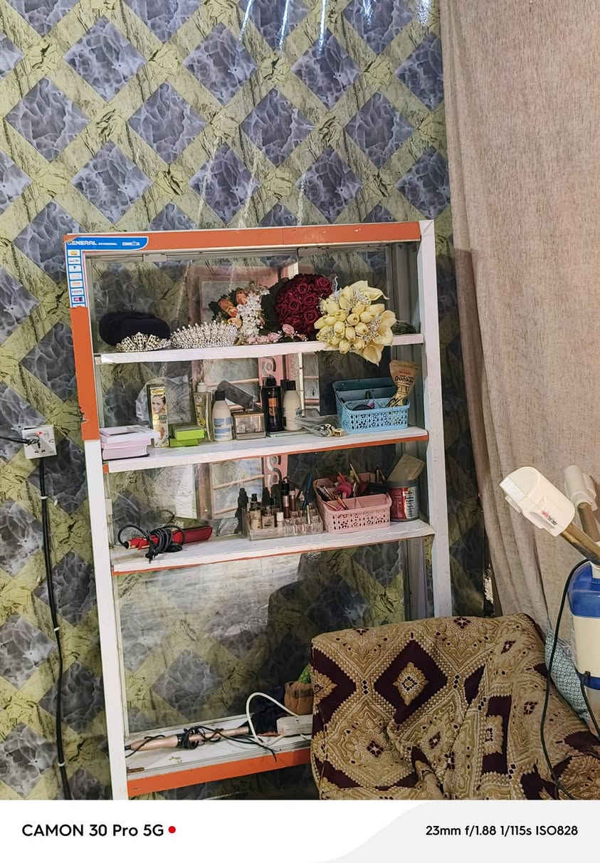 ديوان ويا بعد ركنين القنفه مجاني ويا اريدهن ٢٥مرايه تزكام خمسين وبيها مجال والعارضه تزكام ٢٥دوشك جربايه ٢٥جربايه خشب تزكام ٢٠جربايه ثانيه هيه دوشكها ٧٥ميه و٨٠ماخذتها كلهن بيهن مجال مكاني نجف شارع المطار


**إذا كنت صاحب هذا الإعلان وتريد حذفه لأي سبب، رجاءا أرسل رسالة إلى الدعم الفني**