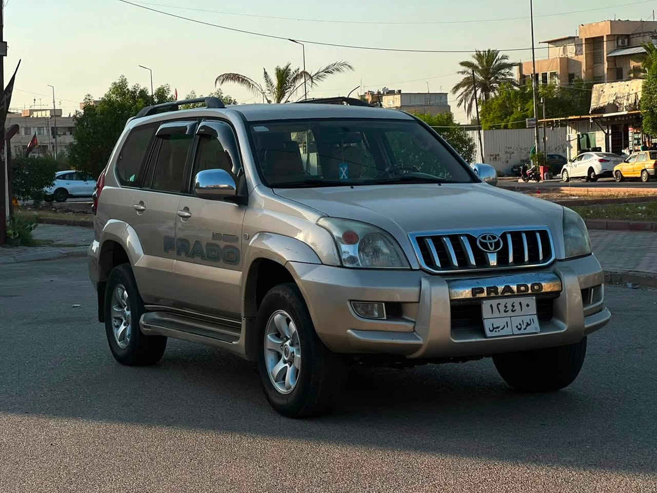 🚘 للبيع | برادو 2009 🚘
💰 سعر جداً مناسب 

✅ محرك 4 سلندر
✅ كير ومكينة وصدر نضيف جداً
✅ مكفولة من الصبغ والتبديل

🔹 المواصفات:
✨ شاشة
📷 كاميرا خلفية
🛞 فور ويل (4×4)
🛞 سبير تعليق
👨‍👩‍👧‍👦 7 راكب
❄️ تبريد 3 قطع

✅ رقم أربيل تحويل او وكاله بشرط 
📍 الموقع: بغداد زيونه 

السعر:- 134 وبي مجال بسيط 

📞 للاستفسار:
☎️ ***********
☎️ ***********
