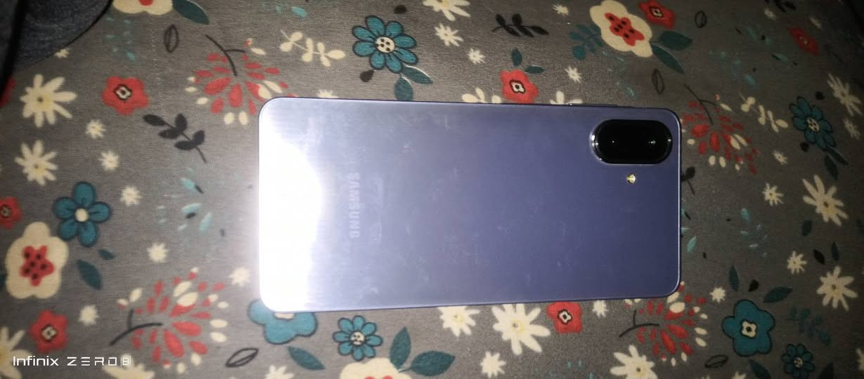 السلام عليكم عندي جهاز للبيع A07 نضيف مامستخدم سعره عل خاص 
***********
***********
