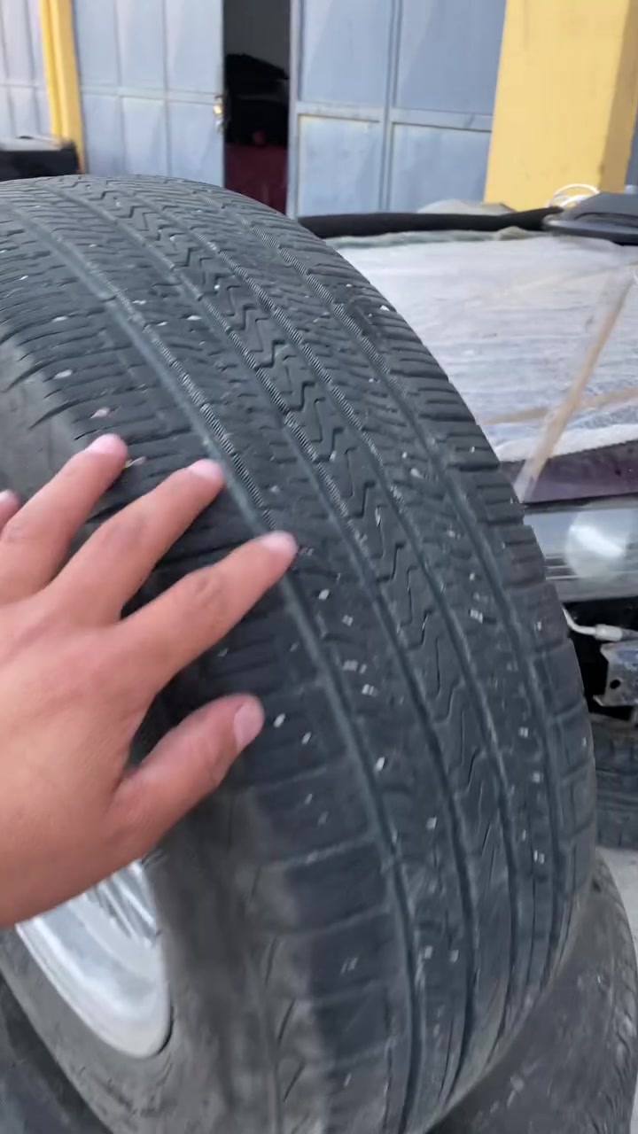 السلام عليكم شباب عندي وياله خليه للبيع فقط وعليهم تابرات تايلندي يخبل بلا صوت ما مستخدم شهرين الله شاهد سعرهم 475 وبي مجال للطيبي


**إذا كنت صاحب هذا الإعلان وتريد حذفه لأي سبب، رجاءا أرسل رسالة إلى الدعم الفني**