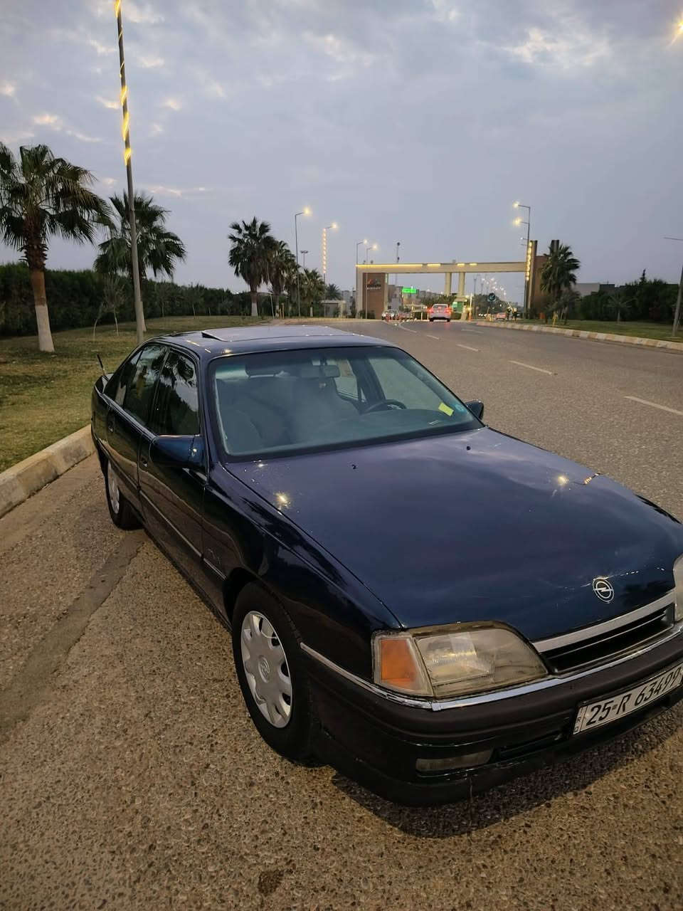 اوبل اوميكا للبيع موديل ٩٢ حجم ٢٠ كير محرك شراط لاصرف ولا بخار صبغ عام للجماليه شرط سقف وتكم بدون معجون رقم كركوك دولي سنويه جديد لل ٣٠ دفتر بنزين بيها صدر ودبلات وكهربايات كل بشرط تايرات جدد للبيع او مراوس مع تكسي افيو او اوبتر موديل ٤او٥ الشراي يتصل *********** مكانها كركوك حي الواسطي
