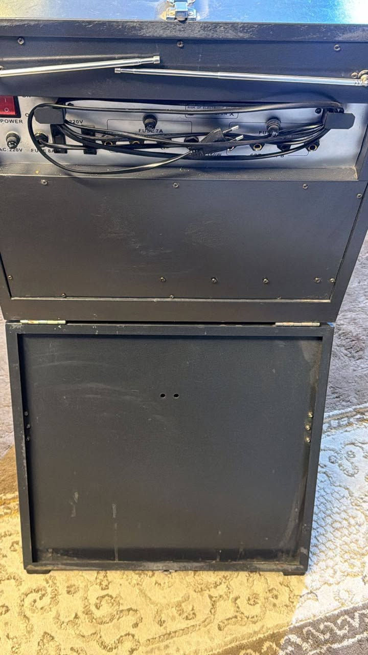 مكاسر صوت عدد 2
واحد وجه ابيض و واحد وجه اسود للبيع ر
مكسر جنطة مونتاربو صيني 
للبيع


**إذا كنت صاحب هذا الإعلان وتريد حذفه لأي سبب، رجاءا أرسل رسالة إلى الدعم الفني**