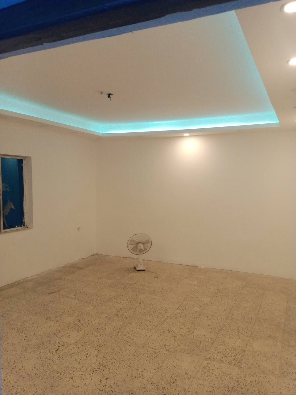 دار سكن للبيع مساحه 150متر طابو ملك صرف طابقين 4نوم صاله مطبخ صحيات مناور واجه 10  نزال 15 سند مستقل شارع الكهرباء فرع صورة الامام علي *********** السعر 150
