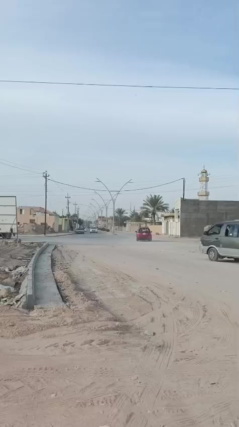 #للبيع دارسكن مساحتها ٤٠٠متر ركن خدمات فوول
#الموقع حي الأمين 
ديوانية /هول /غرف عدد٤/مطبخ /مجموعة صحية عدد٣ 
#شغل درجة أولى وباقي التفاصيل بالفيديو أدناه 
#والسعر ٧٠ مليون ويرهم مرواس بيت بالخوابره او النهضة الغربية #للإستفسار ***********/***********
