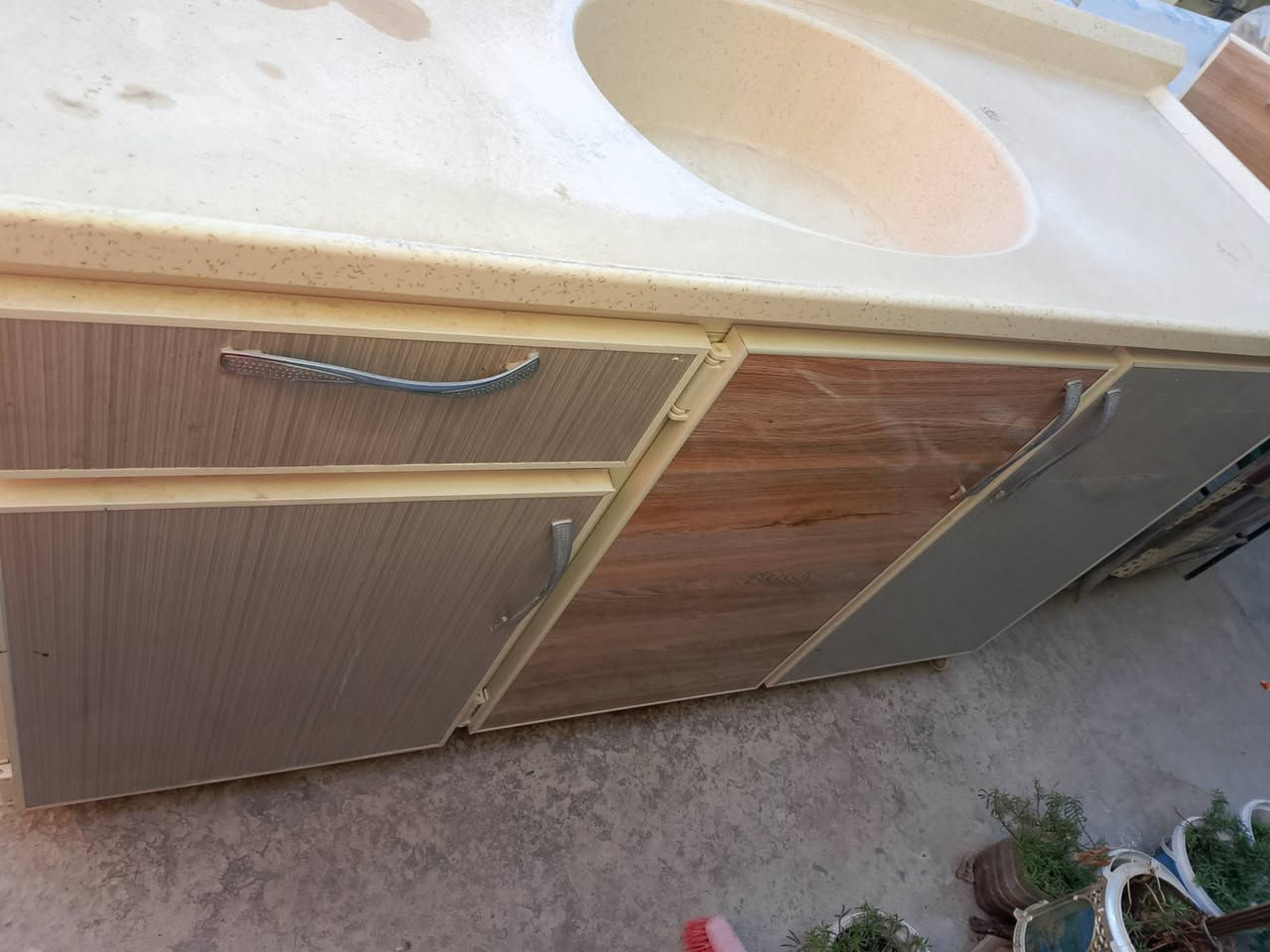 السلام عليكم ثلث قطع كاونتر وملحق وسنك المنيوم ثلاث أمتار رايدته ب 350 العنوان الفلوجه مستعجلين كلش وشراي يتفضل خاص


**إذا كنت صاحب هذا الإعلان وتريد حذفه لأي سبب، رجاءا أرسل رسالة إلى الدعم الفني**