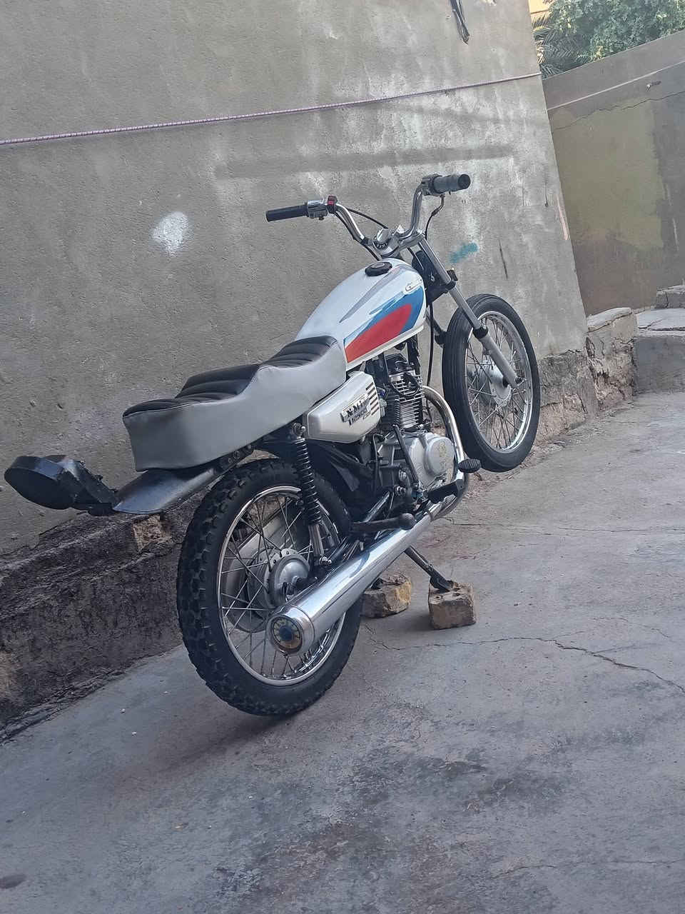 للبيع تايكر 2019 أوراق اصولي
عنوان الحمزه الغربي شراي خاص اوتصال  ***********
