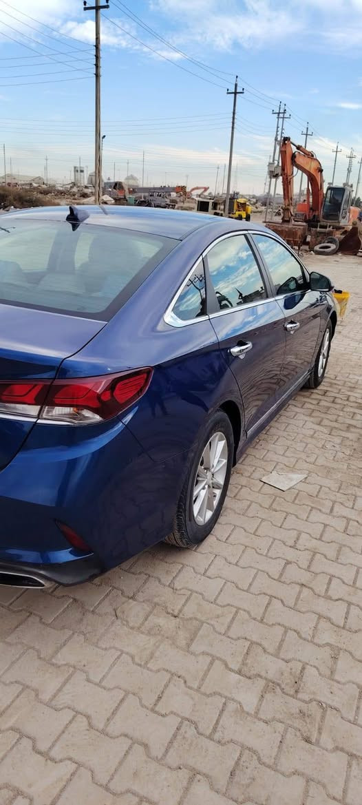 السلام عليكم سوناتا 2019 وارد امريكي صور الحادث بلمنشور  السعر 140 وبيه مجال مكان واسط تفاصيل على رقم ***********
