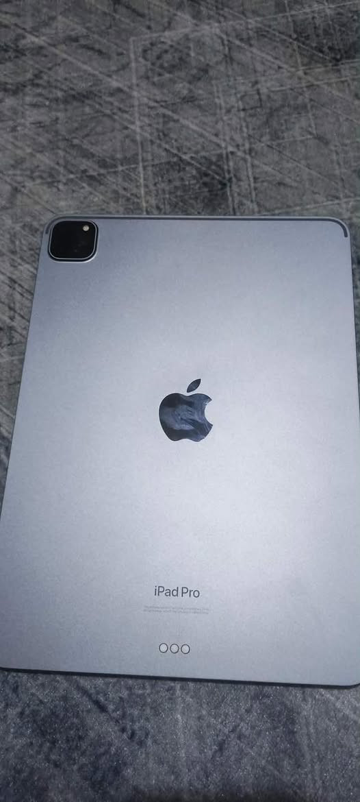 أيباد الجيل الرابع   M2    الذاكره   256   البطاريه  92    نضافه الايباد 99 %  كامل ملحقاته كارتونه وشاحنه السعر 750 قفل قفل المكان النجف الاشرف توصيل غير متوفر


**إذا كنت صاحب هذا الإعلان وتريد حذفه لأي سبب، رجاءا أرسل رسالة إلى الدعم الفني**