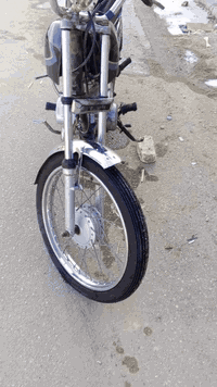 دراجه للبيع كلك كلك كلك سعر 400 بها مجال 07857422215