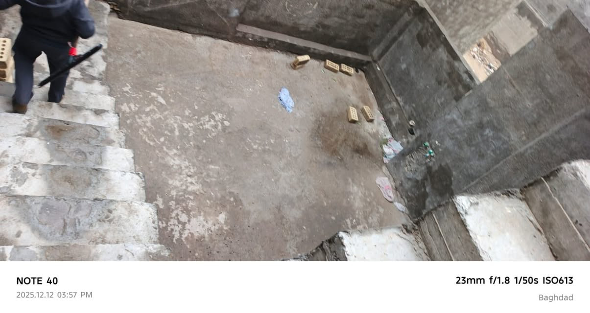 السلام عليكم دار للبيع في ابو غريب المنسيةمربع ال4000
مساحة الدار 150 م  طابقين يتكون ومن صالة ومطبخ وهول وصحيات 3غرف نوم بي وبقية الخدمات البيت فارغ وجاهز للسكن 

السعر مناسب 

للتفاصيل اكثر مراسلة الرقم ع الواتساب او خاص

‭0787 571 6753‬
