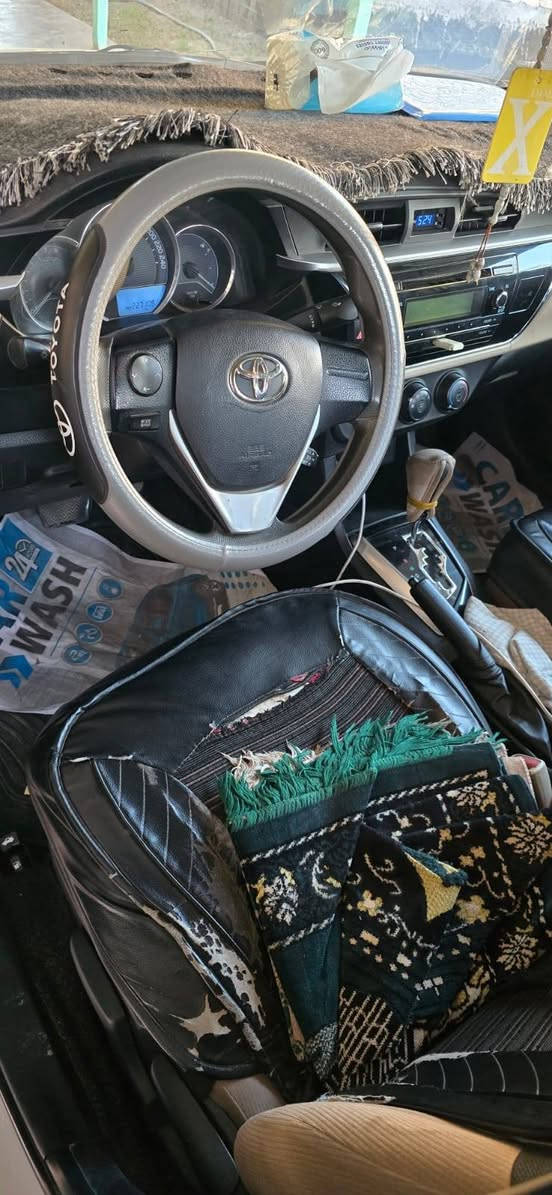 كورلا خليجي للبيع
موديل ٢٠١٥
محرك ١٦٠٠
للأستفسار الاتصال بالأرقام التالية 
***********
***********
