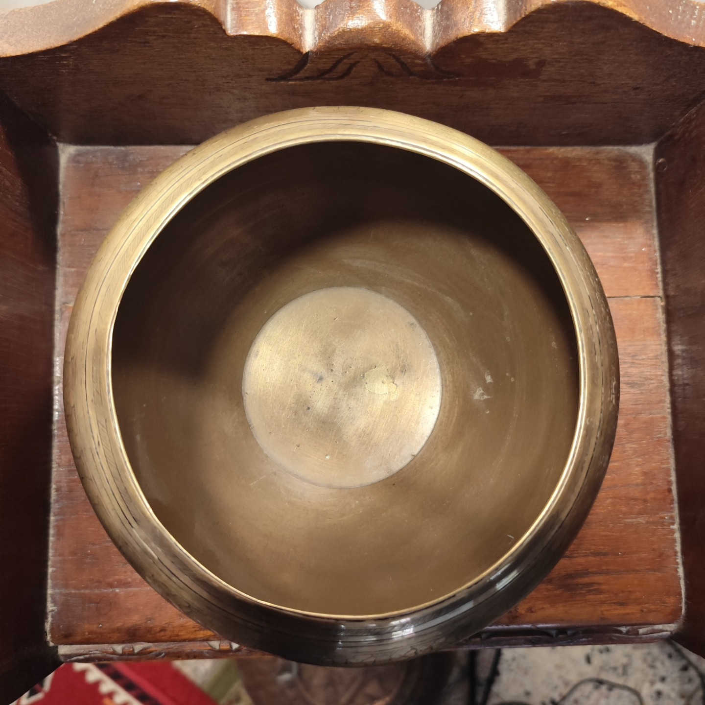 انتيكة نحاسية 
للتواصل على الواتس اب 
***********
