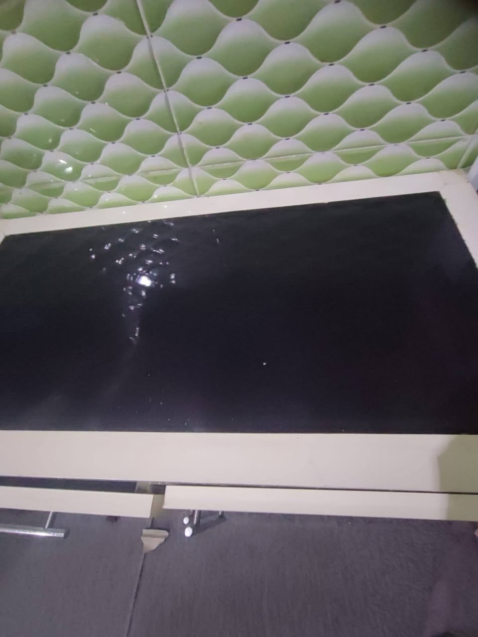 كاونتر تسكام نظيف كلش طابقين الطول متر السعر 80 مع مجال بسيط العنوان كربلاء حي الميلاد ***********
