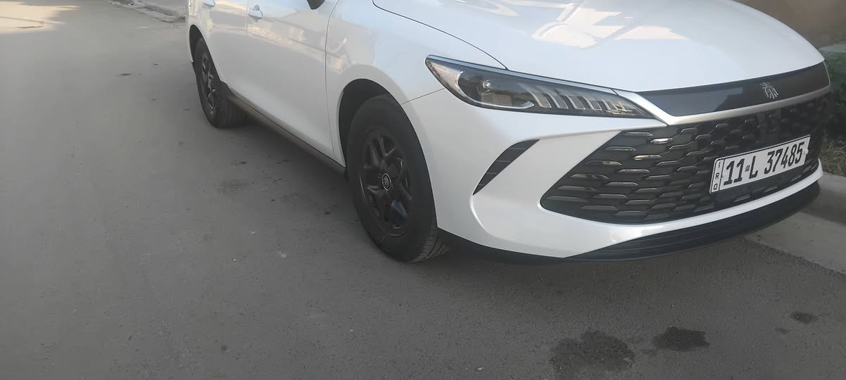 سلام عليكم جن بلاص سيارة بسمي ماشية ١٥٠٠ مكفوله مكاني بغداد  سعر ١٨٣٠٠  رقم هاتف ***********
