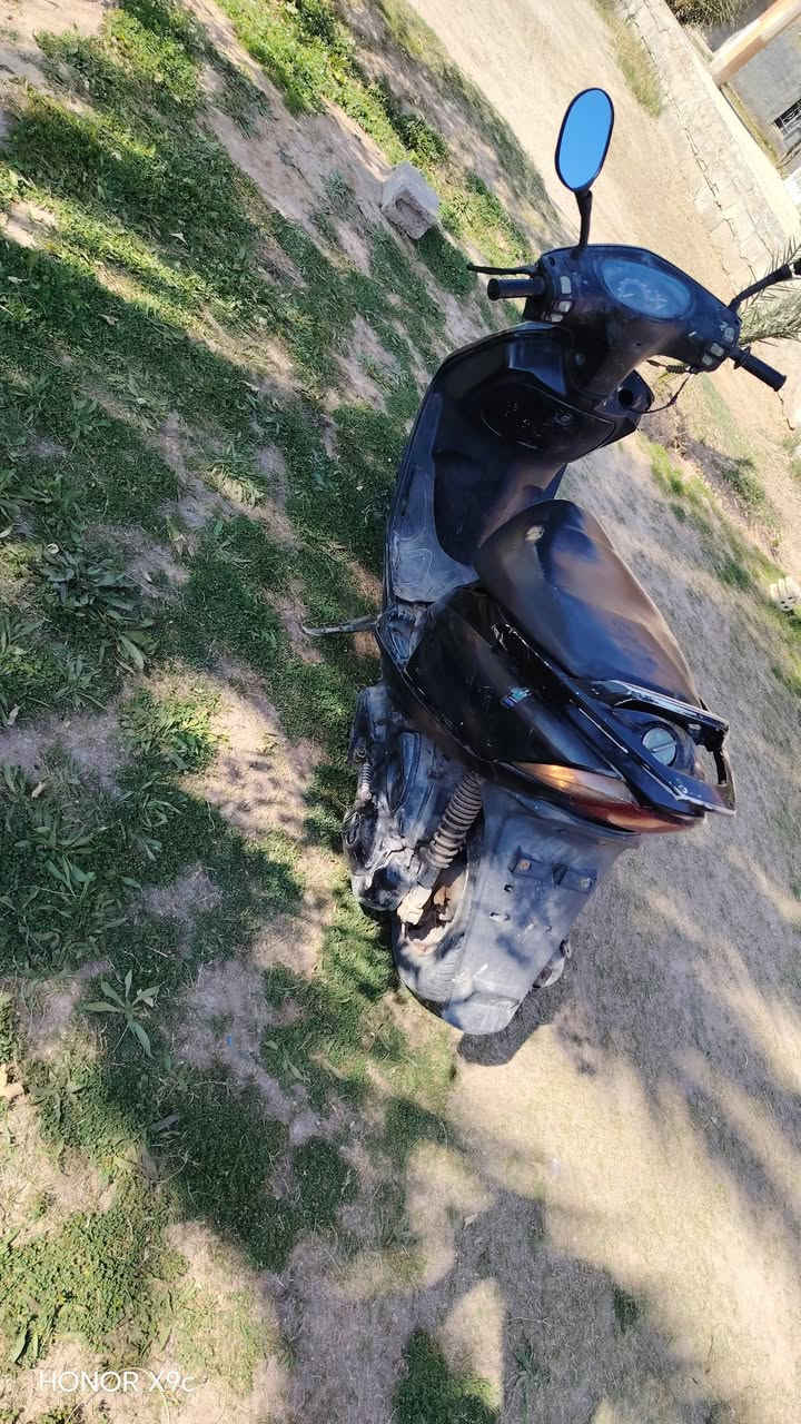 درجة ماكس عدله شغاله وكامله نقص باتري وجوزه فقط
شلعه ومعدل فول شغاله هنده باقي التفاصيل ال تصال ب ***********
عنوانه بغداد ابو غريب الزيدان
