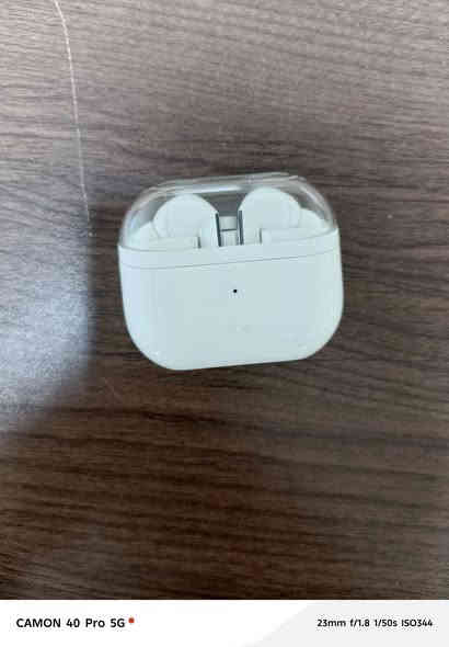 سماعة سامسونك بودز ٣ برو وكالة عين الفهد بعدهه تحت الضمان للبيع صار شهرين من اخذته سعر 100 مواصفاته كلش حلوه ادخل يوتيوب وشوفف
***********
ملاحظه : سعر الجديده ١٣٠
