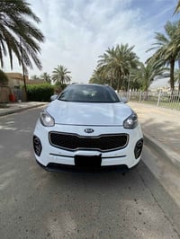 كيه سبورتج 2017 خليجي  السياره جاهزه من مكينه وكير وتبريد وتخم تاير صد...