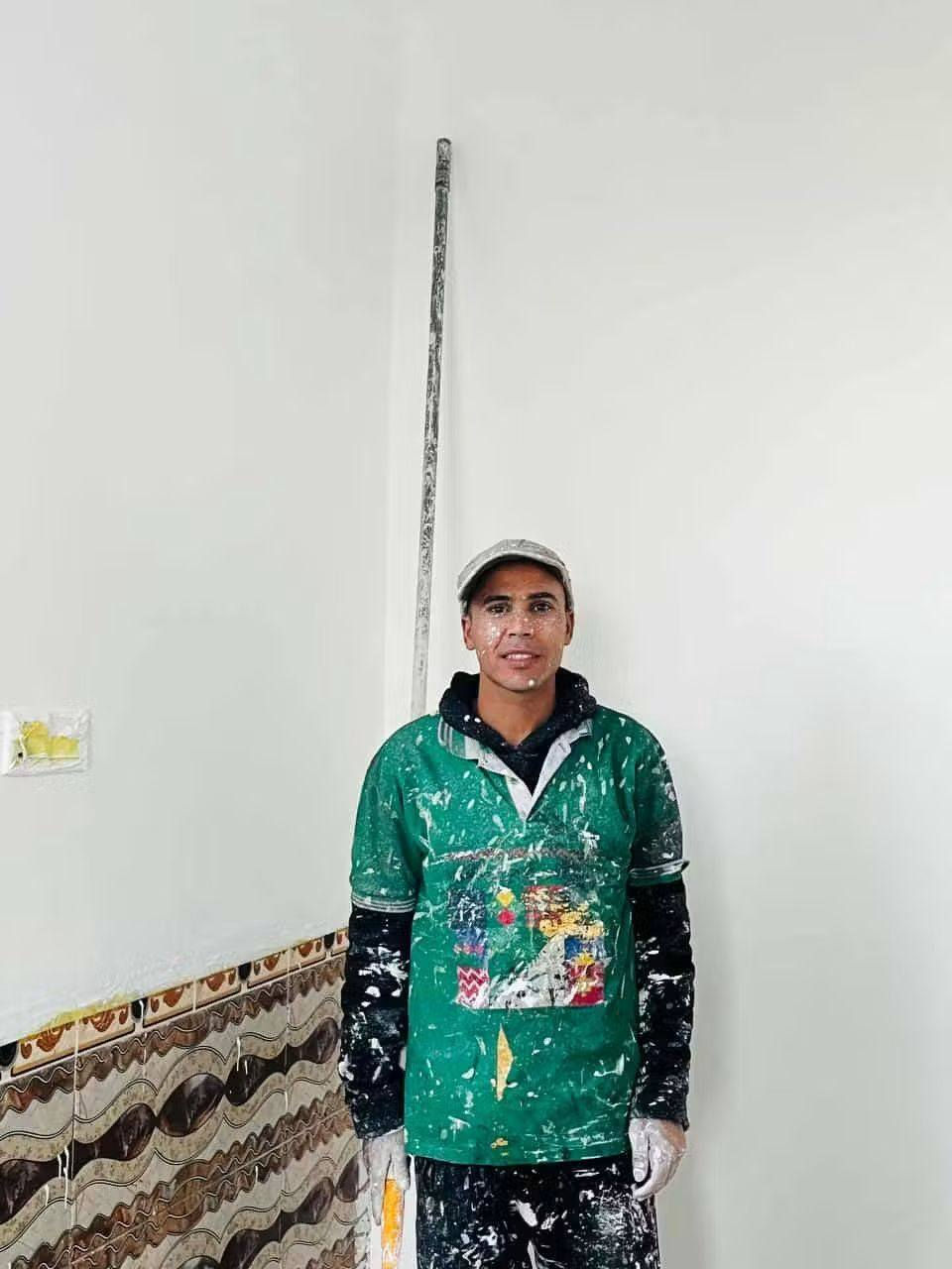 صبغ درجه اولا بسعر مناسب تنضيف شبابيج وصبغ الصباغ مهند ناصر ***********
