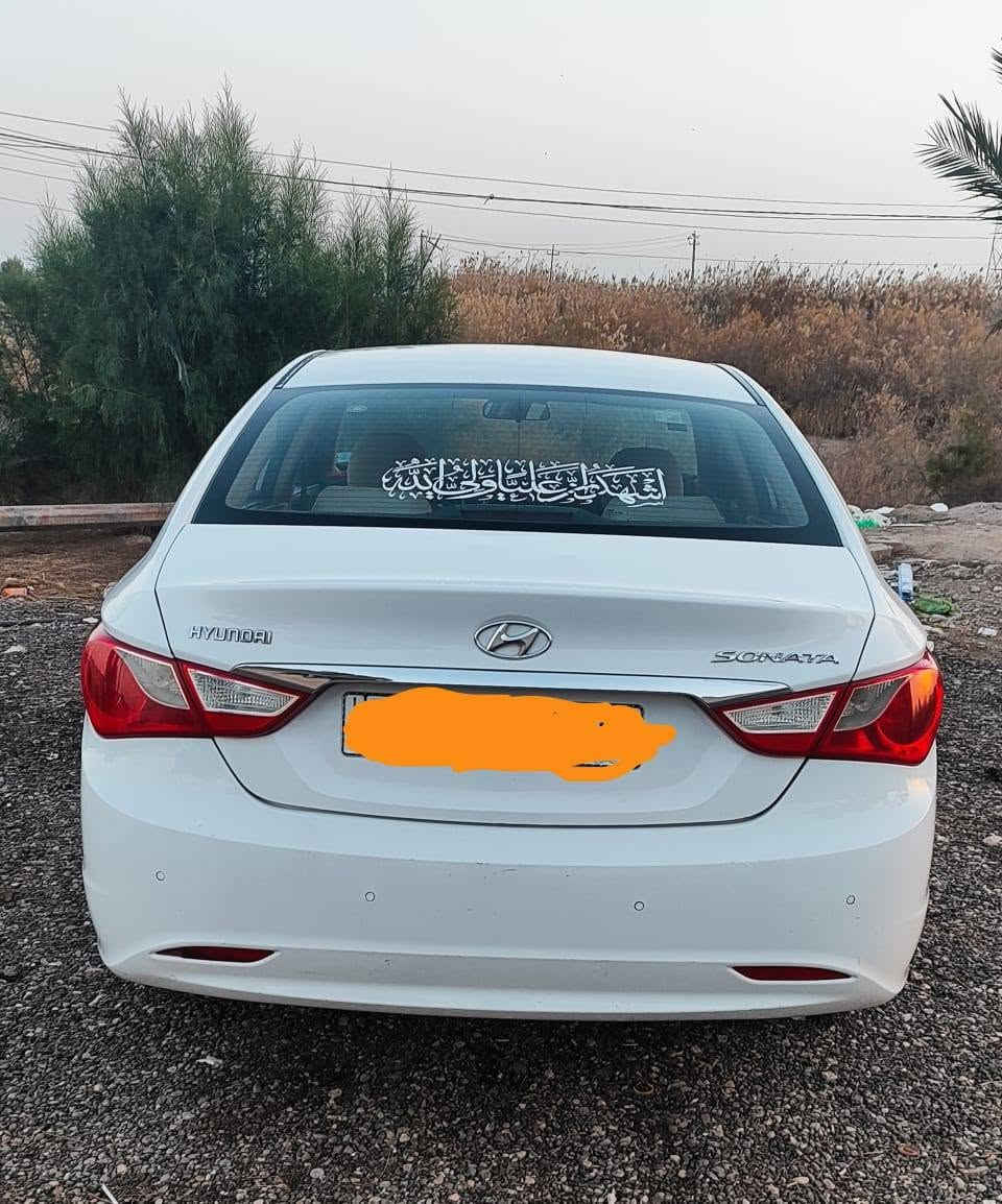سوناتا للبيع وارد خليجي موديل 2013 رقم نجف حره بيها صبغ جاملغ امامي وبارد قليل سعر ١١٠ وبيها مجال عنوان ديوانية غماس للاستفسار التواصل على الرقم ***********

